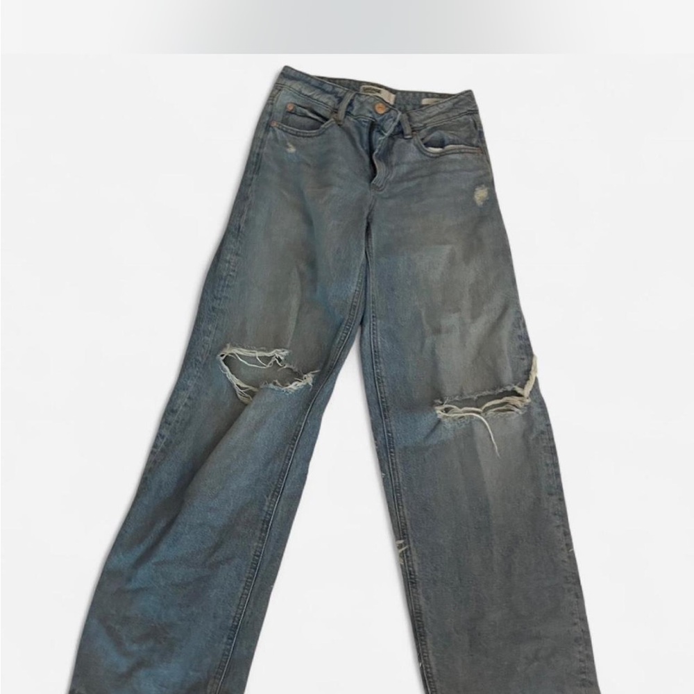 womans ripped straight leg jeans